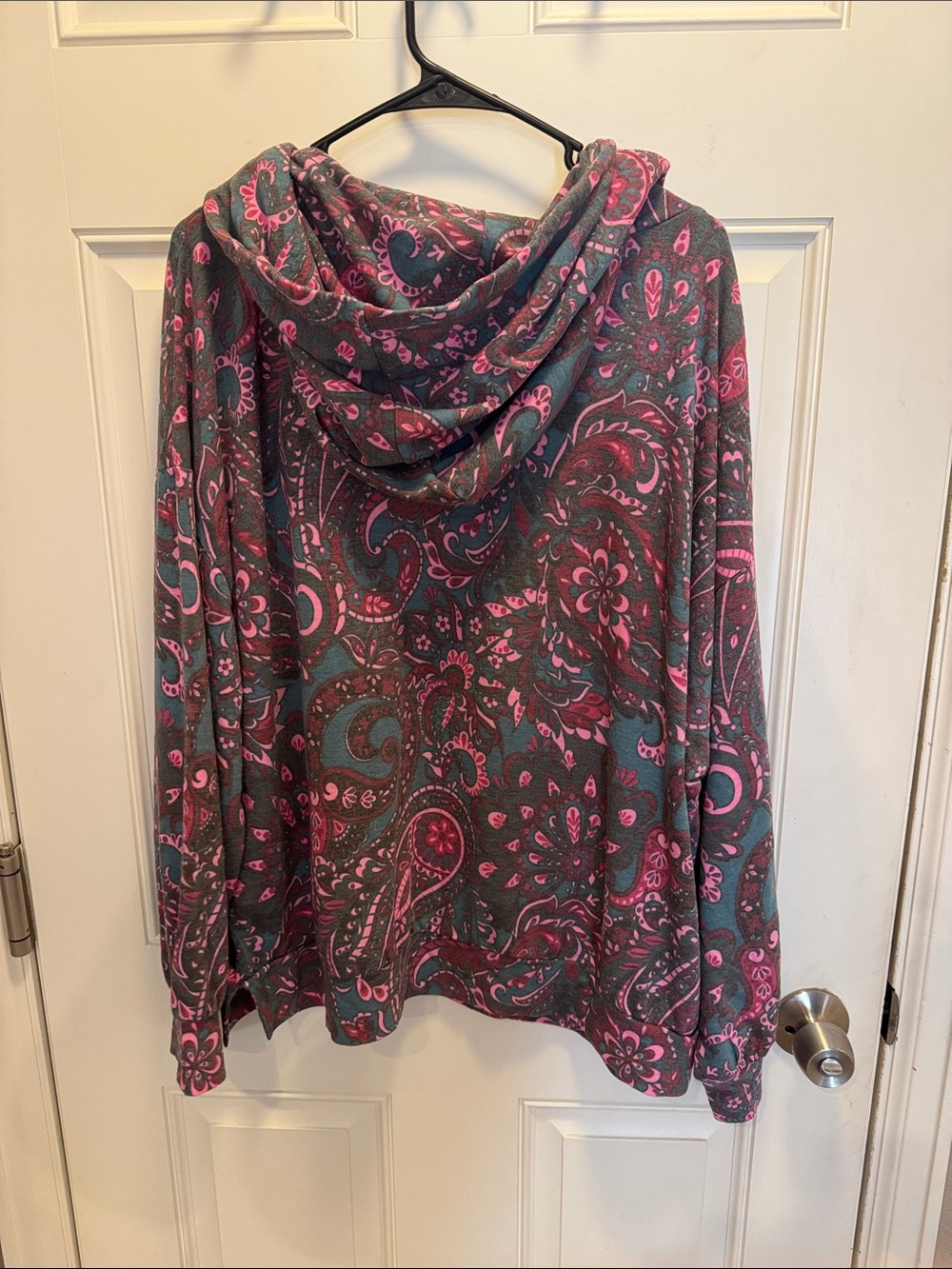 Women's Paisley Hooded Sweatshirt in Gray & Pink - Picture 2 of 3